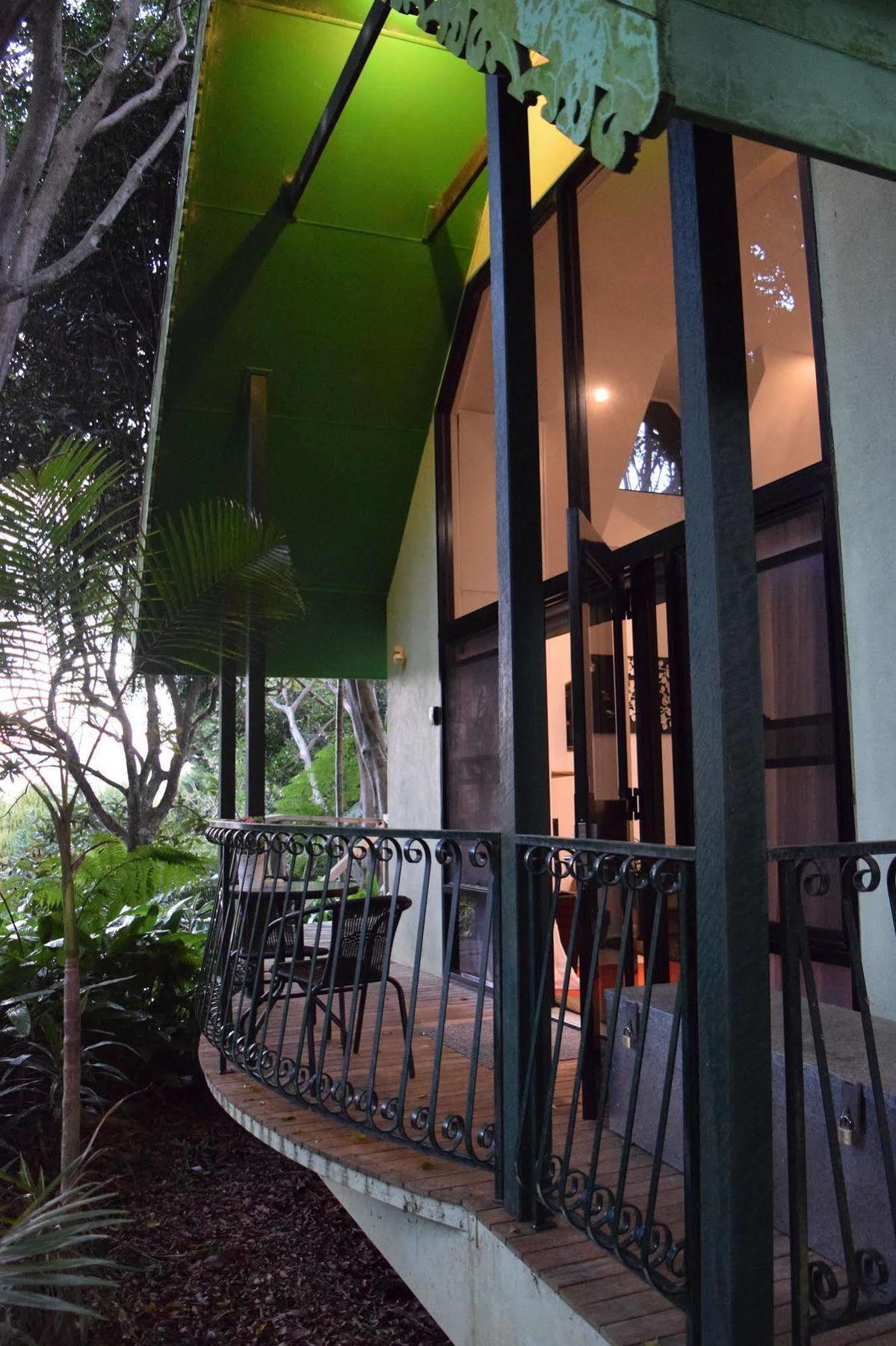 Chalet On Gallery Walk - King Bed, Spa, Fireplace, Wifi & Netflix, Linger A While Mount Tamborine Exterior foto